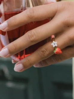 Bague FacetoFace fraise et fleur><noscript><img width=