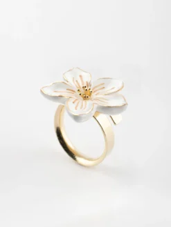 Bague fleur blanche>NACH BIJOUX