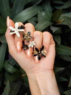 Bague fleur d'Erine et léopard><noscript><img width=