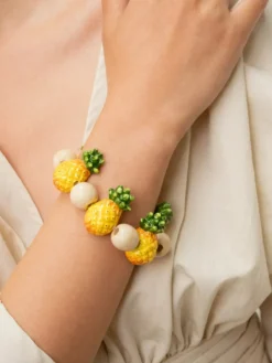 Beaded and pineapple bracelet><noscript><img width=