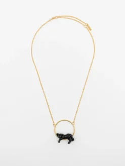 Black Panther Round Necklace><noscript><img width=