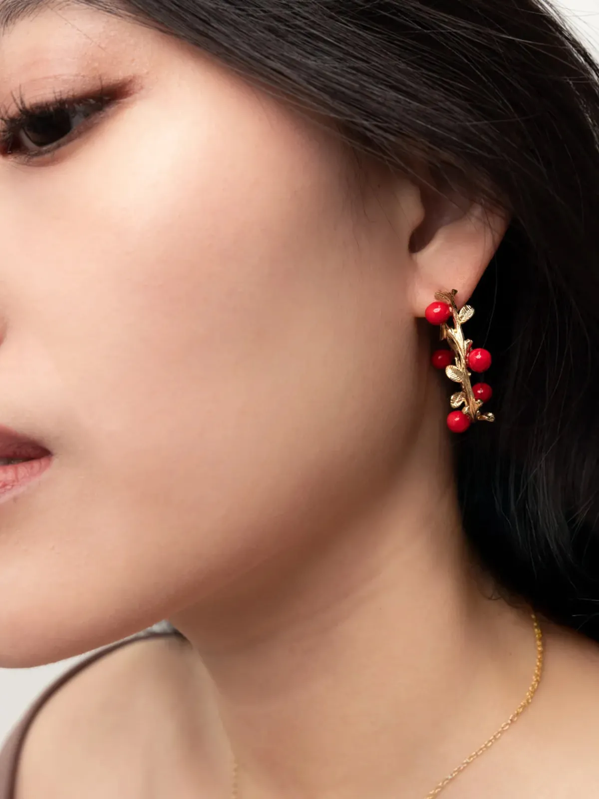 Boucles d'oreilles branches baies rouges>NACH BIJOUX