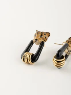 Boucles d'oreilles noires léopard - Force de la nature><noscript><img width=
