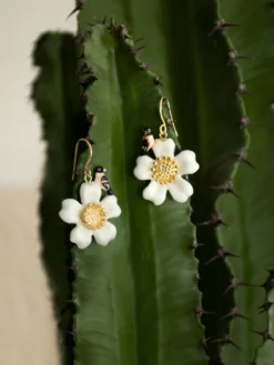 Boucles d'oreilles oiseau et fleur><noscript><img width=