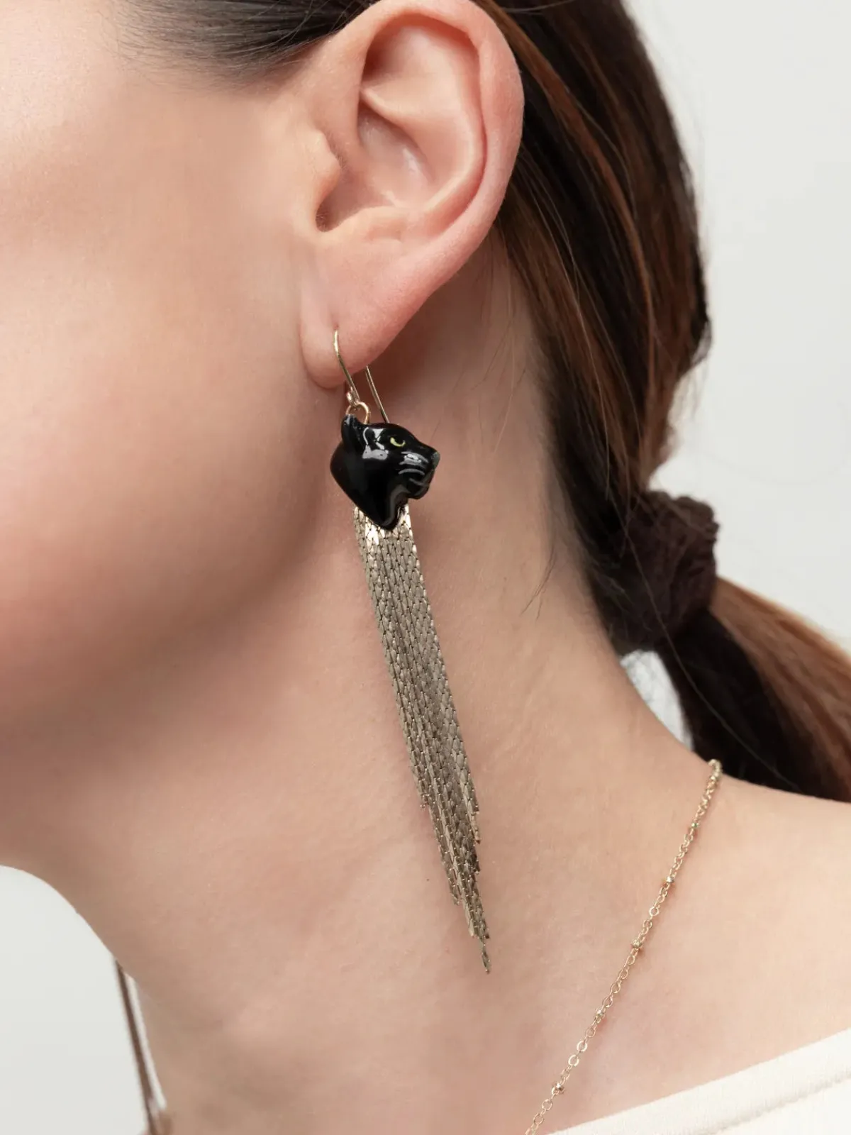 Boucles d'oreilles panthère noire à franges>NACH BIJOUX Outlet