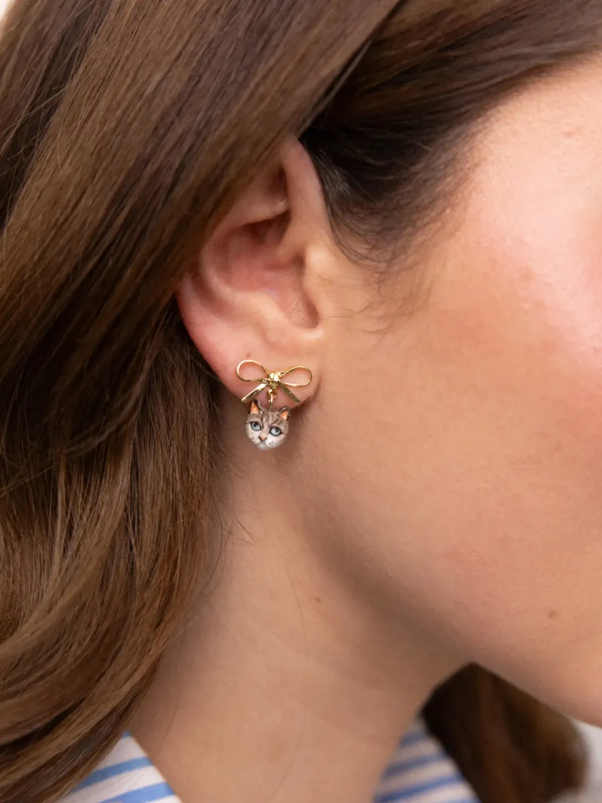 Boucles d'oreilles pendantes chat Ragdoll et nœud>NACH BIJOUX Clearance
