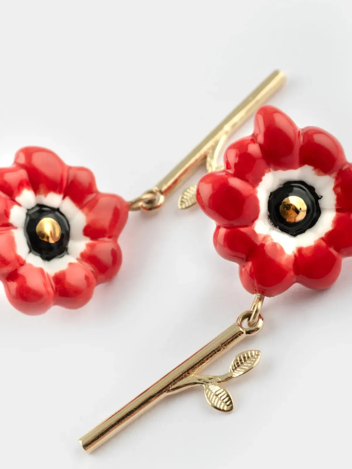 Boucles d'oreilles pendantes anémone rouge>NACH BIJOUX New