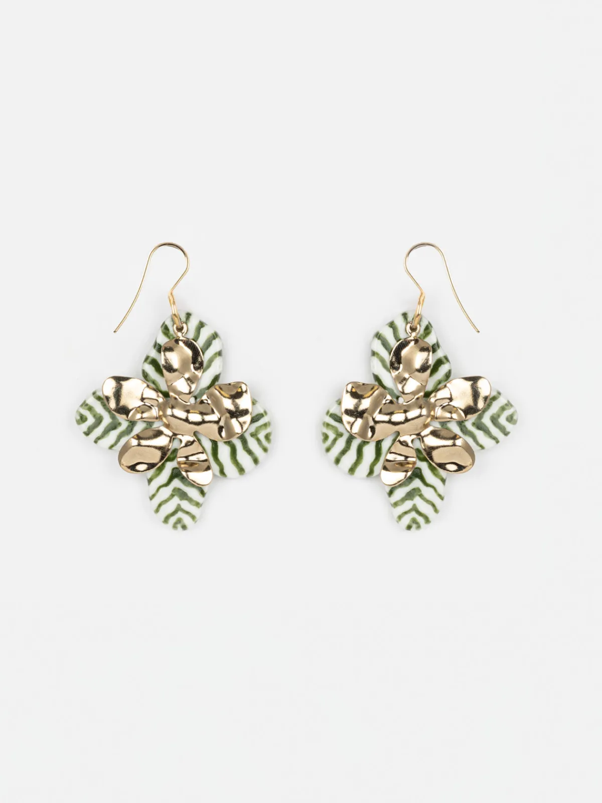 Boucles d'oreilles pendantes pétales zèbre vert>NACH BIJOUX Clearance