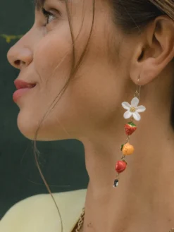 Boucles d’oreilles pendantes fleur, fruits et abeille>NACH BIJOUX Hot