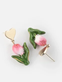 Boucles d’oreilles pendantes cœur et tulipe><noscript><img width=