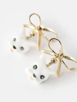 Boucles d'oreilles puces - chien Coton de Tulear et nœud><noscript><img width=