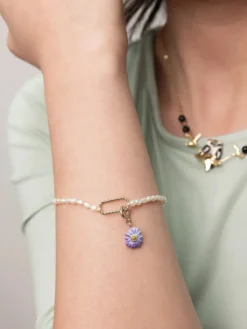 Charm's blue anemone flower><noscript><img width=