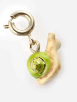 Charm's escargot><noscript><img width=