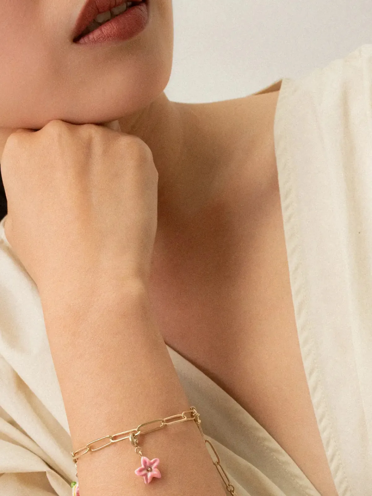 Charm's lys rose>NACH BIJOUX Hot
