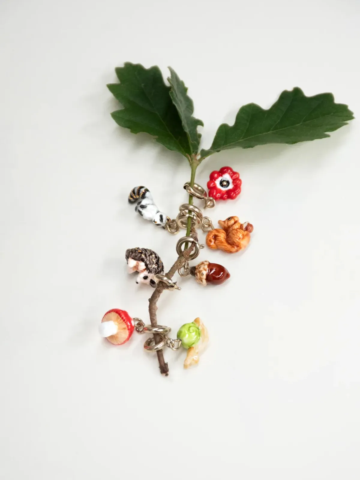 Charm's red anemone>NACH BIJOUX