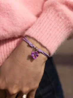 Charm's violette><noscript><img width=