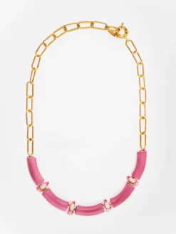 Cockatoo and pink pearl necklace><noscript><img width=