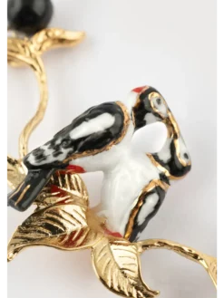 Collared Birds, Spotted Woodpeckers><noscript><img width=