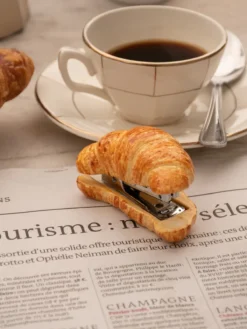 Croissant stapler><noscript><img width=
