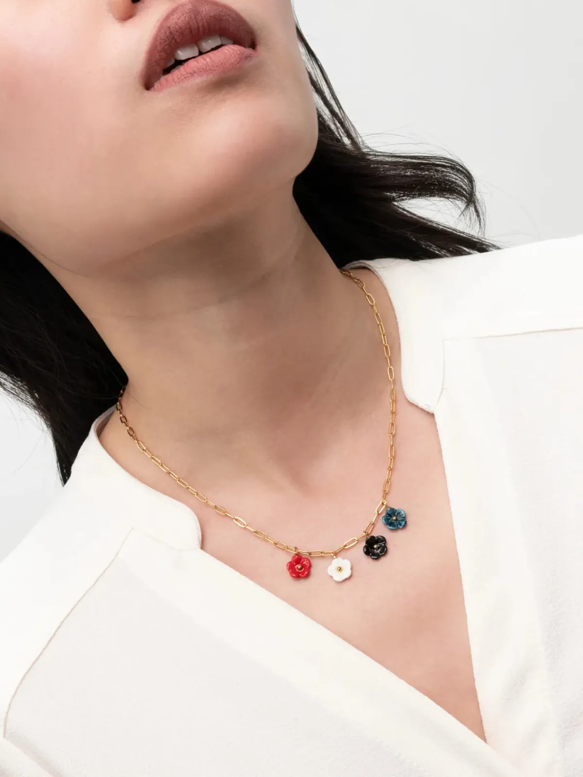 Flower necklace>NACH BIJOUX New