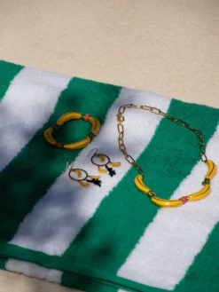Fruit and yellow banana bead necklace><noscript><img width=