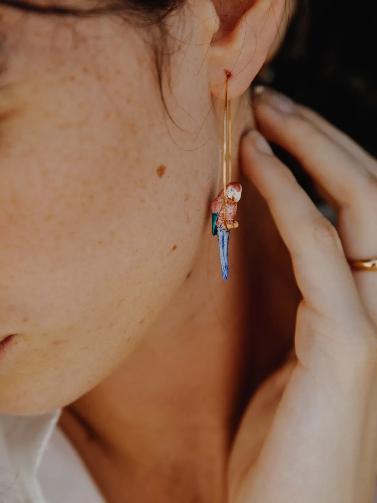 Grandes créoles perroquet rose>NACH BIJOUX Clearance