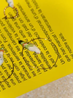 Grandes créoles perruche blanche><noscript><img width=