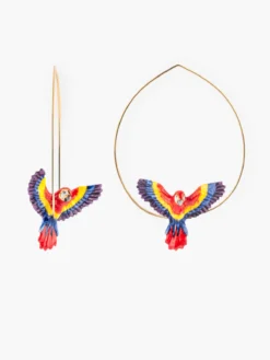 Large Creole parrot, red macaw in flight>NACH BIJOUX Outlet