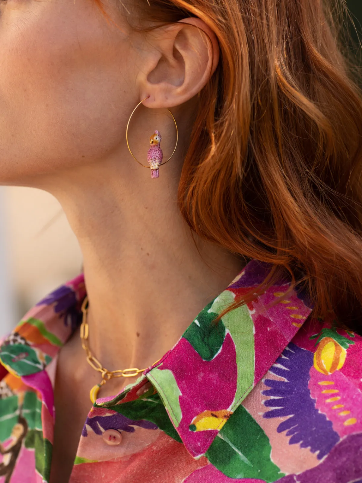 Large pink cockatoo hoop earrings>NACH BIJOUX Outlet