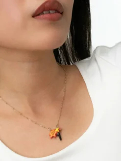 Lily and toucan necklace><noscript><img width=