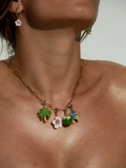 Maxi charm's hibiscus><noscript><img width=
