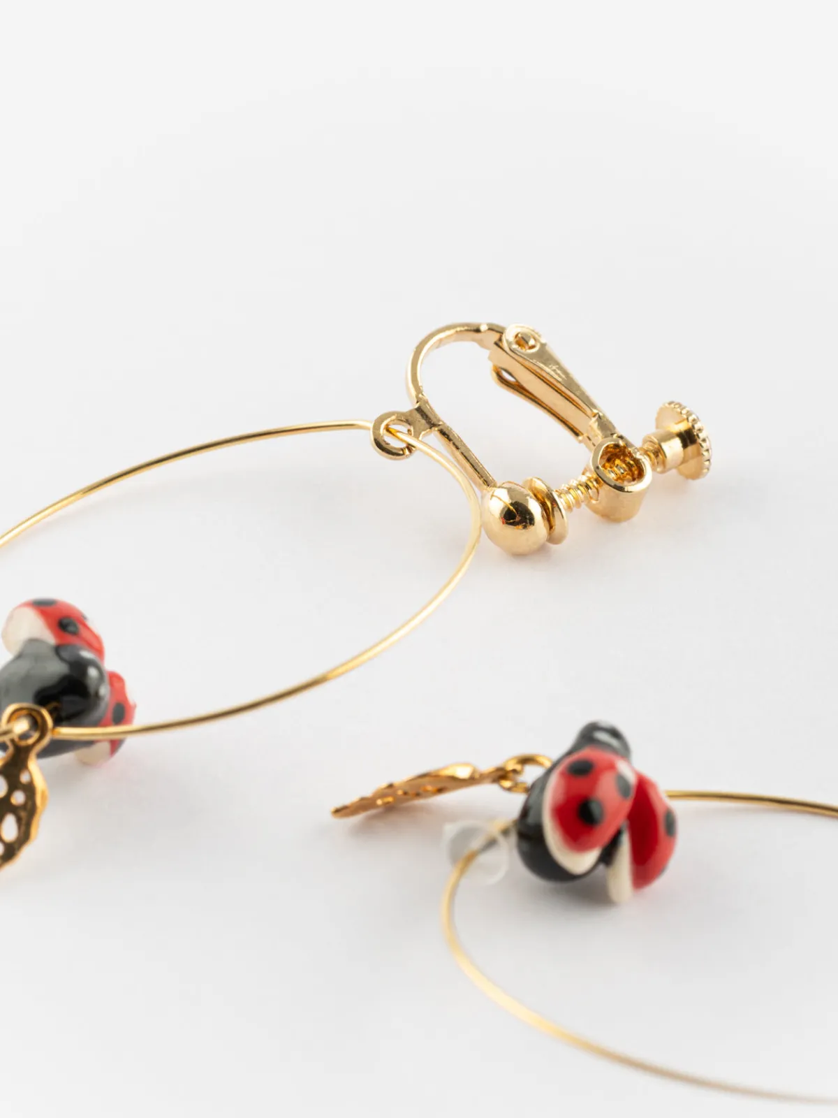 Moyennes créoles à clip feuille et coccinelle>NACH BIJOUX Outlet