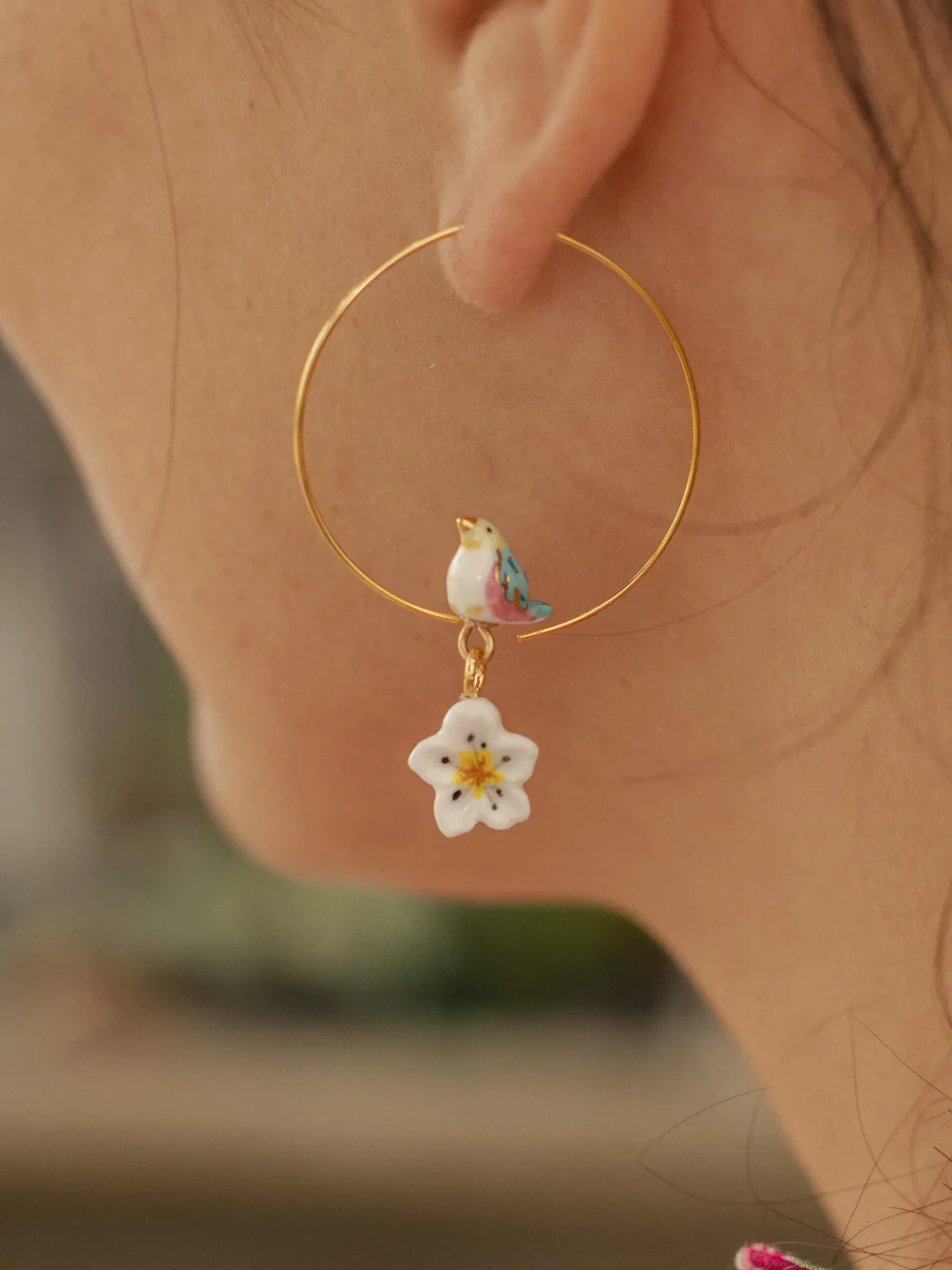 Moyennes créoles oiseau bleu et fleur de poirier>NACH BIJOUX Clearance