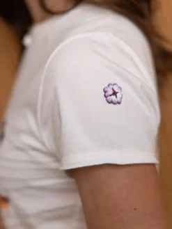 Olga T-shirt - Dog walking><noscript><img width=