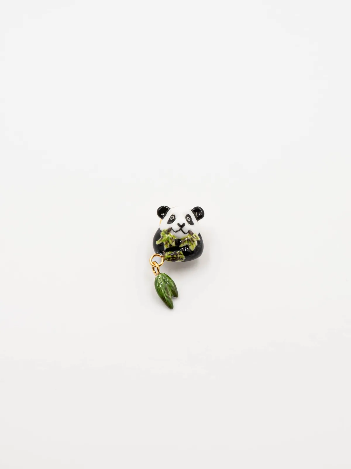 Panda pin>NACH BIJOUX New
