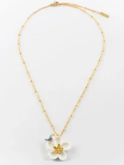 pear blossom and bird necklace><noscript><img width=