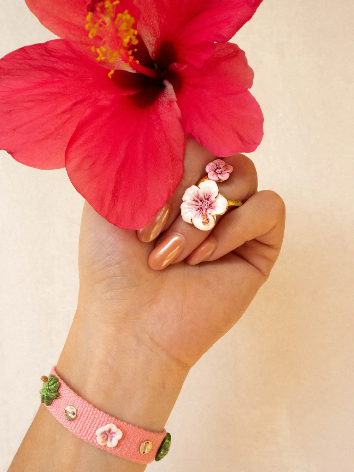 Pink braided bracelet with charms>NACH BIJOUX Sale