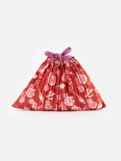 Red upcycled gift bag><noscript><img width=