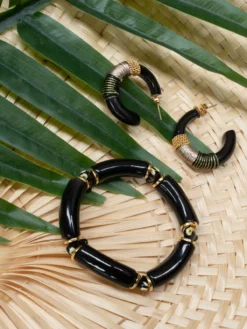 Toucan black pearl bracelet><noscript><img width=