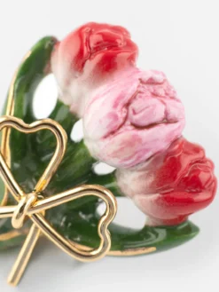 Tulip bouquet pin><noscript><img width=