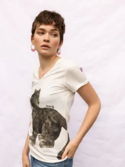 Victor T-shirt - Black Panther sitting><noscript><img width=