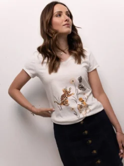 Victor T-shirt - Cats in the Grass><noscript><img width=