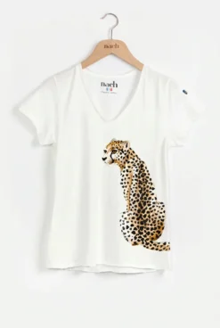 Victor T-shirt - sitting cheetah><noscript><img width=