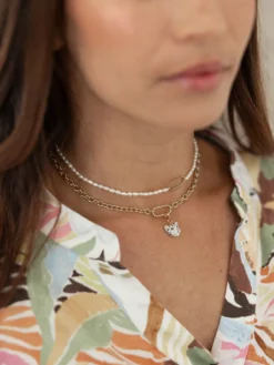 White and gold leopard charm>NACH BIJOUX Hot