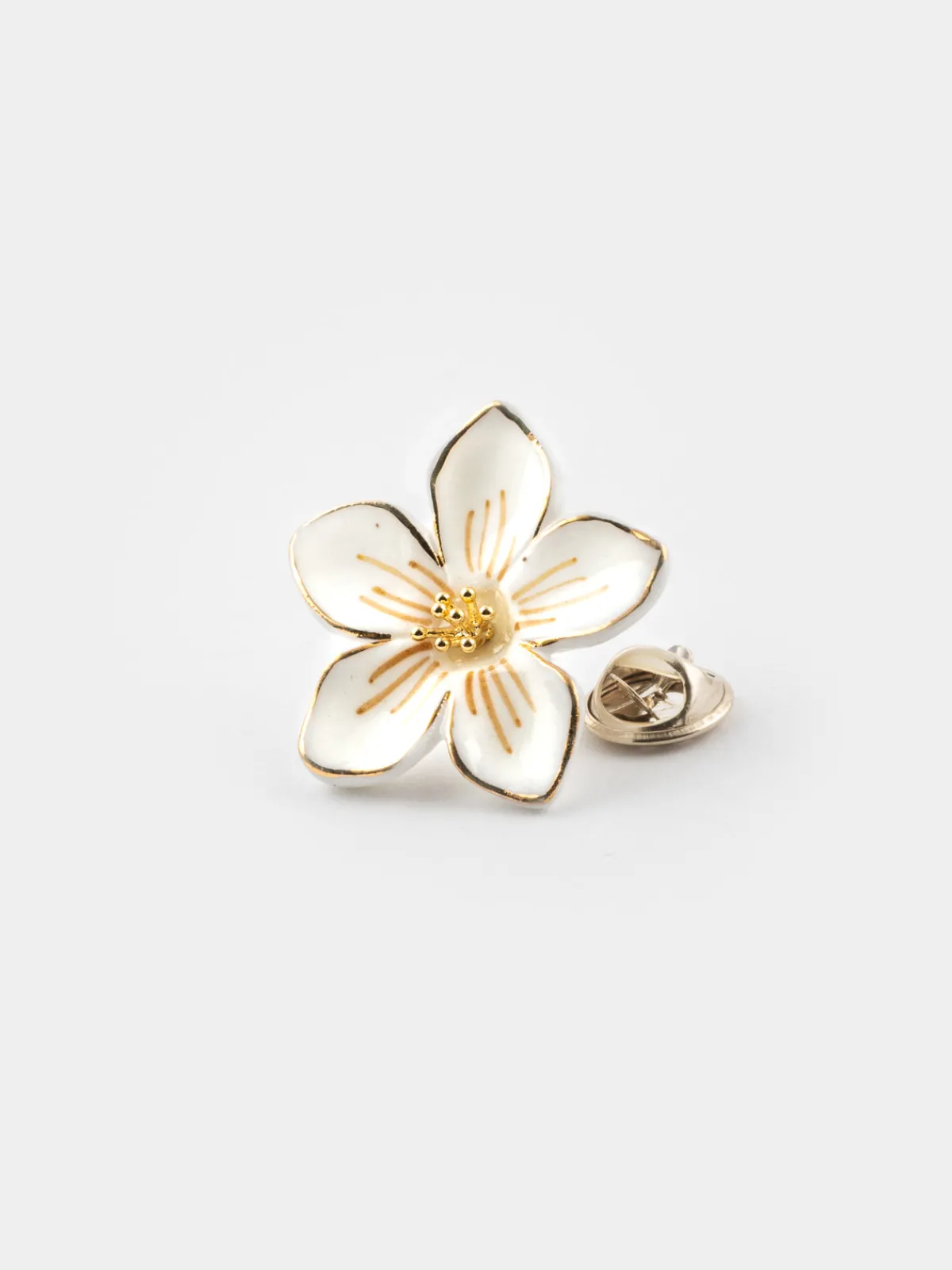 White flower pin>NACH BIJOUX Online
