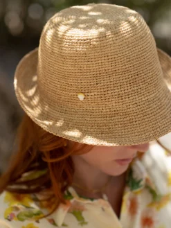 White shell pin>NACH BIJOUX Sale